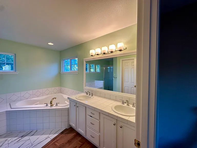 Full Master Bath