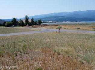 100 Sweetgrass Trl, Alpine, WY 83128