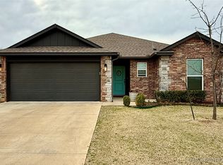 504 S 47th St, Broken Arrow, OK 74014