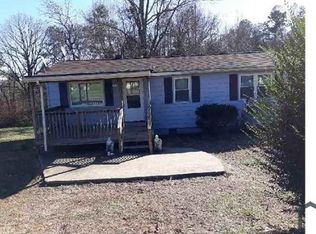 14621 Lodore Rd, Amelia Court House, VA 23002