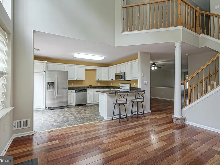 79 Tattersall Dr — Photo 3