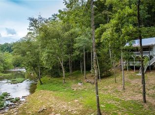 101 Creekside Cabin Trl, Talking Rock, GA 30175