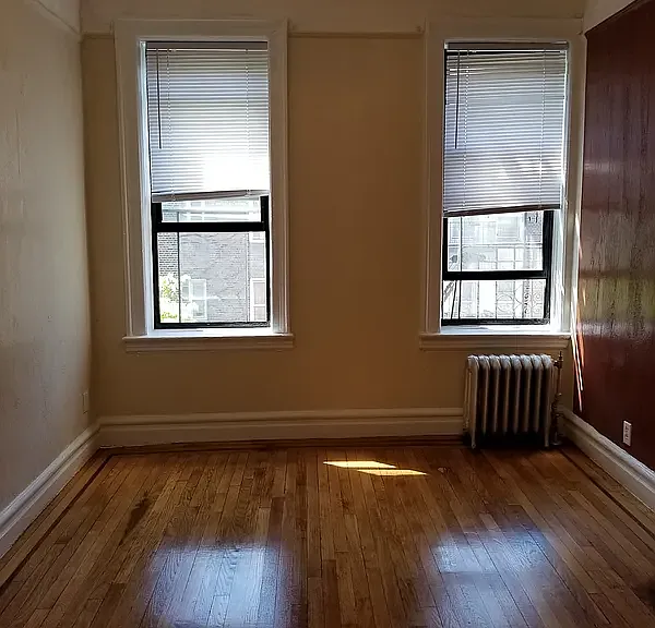 2111 Beekman Pl #4L — Photo 11