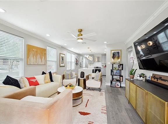4th image of 6113 Arts St
