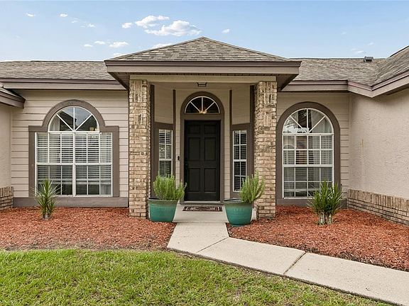 2nd image of 1552 THORNHILL CIRCLE