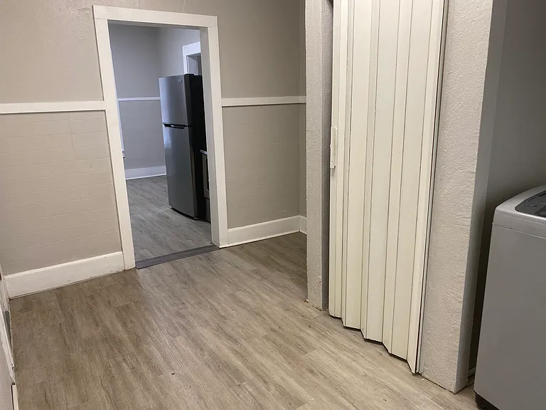 119 N Avenue D — Photo 34