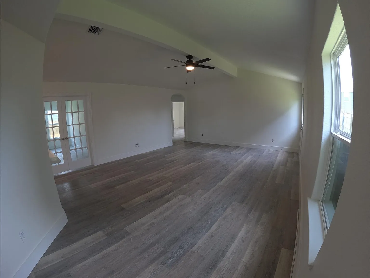 4 bed, 2.0 bath, 1775 sqft, $2,250 — Photo 3