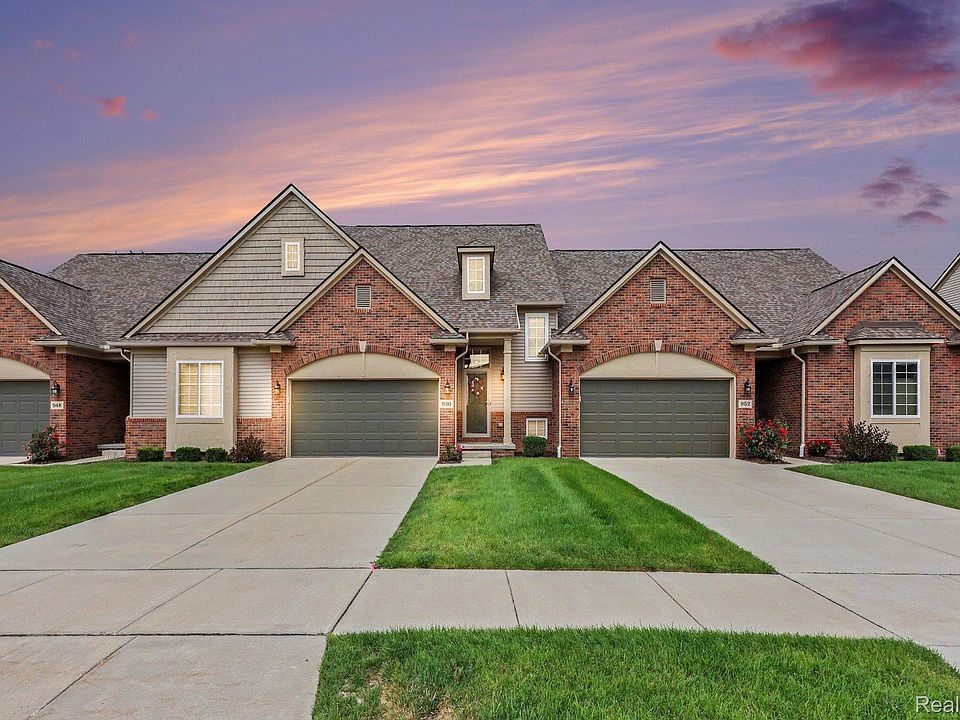 1st image of 950 Sloane Ct