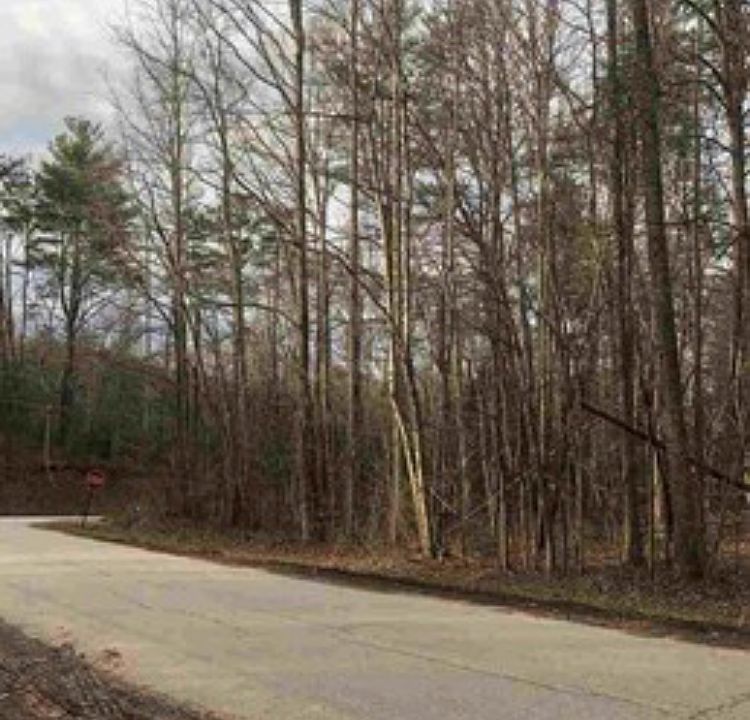 2nd image of Red Hill Rd