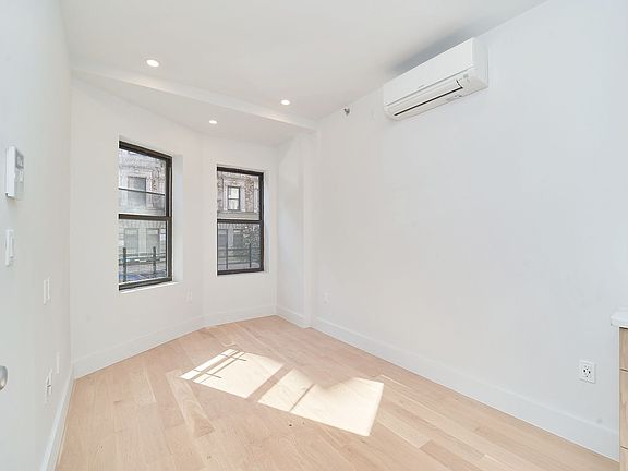5th image of 11 W 119th St #3