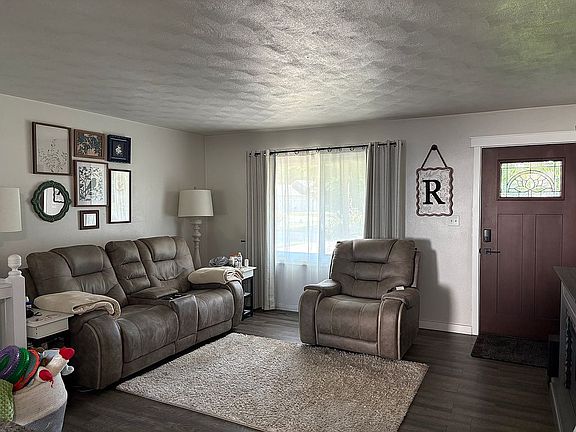 2nd image of 53307 Valley Springs Ct