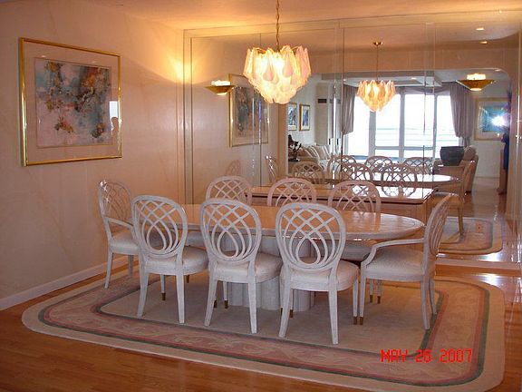 Formal diningroom