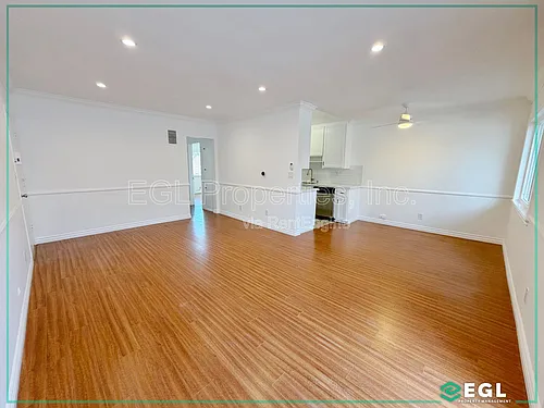 1032 N Gardner St #17 Photo 1