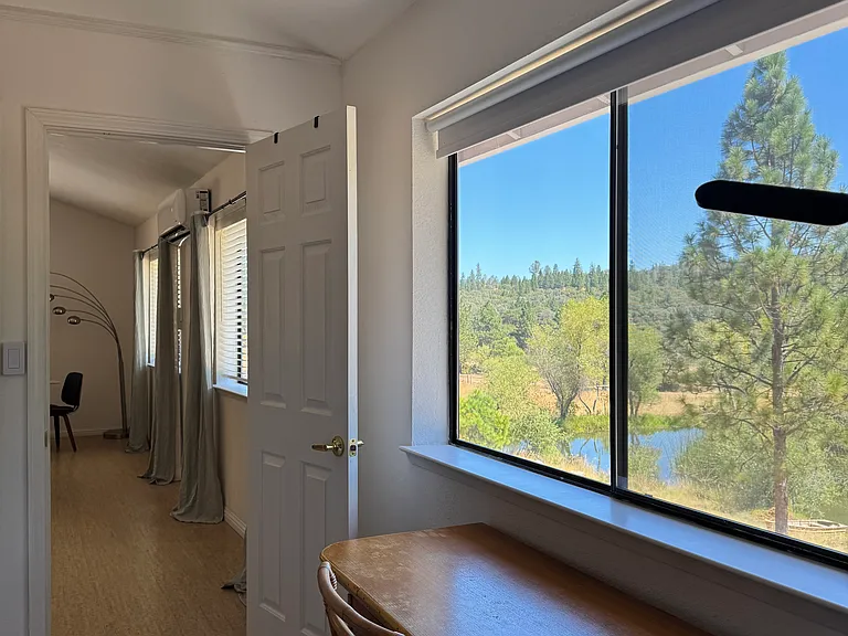 13717 Witt Ln — Photo 8