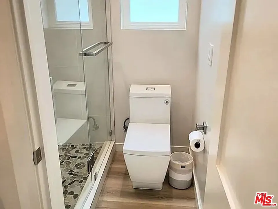 1 bed, 1.0 bath, 700 sqft, $3,300 — Photo 3