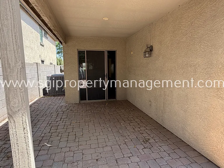 383 E Anastasia St — Photo 16