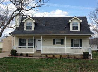 307 Clearlake Dr, La Vergne, TN 37086