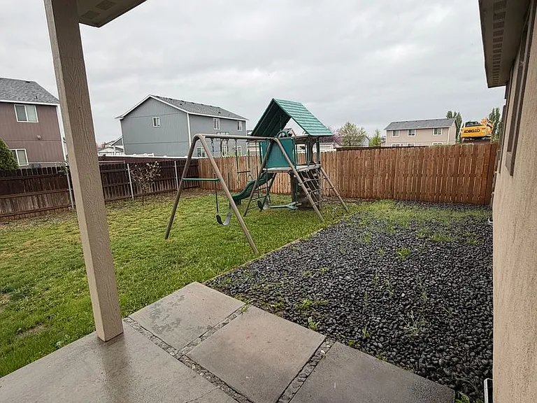 215 N Wellington St — Photo 19