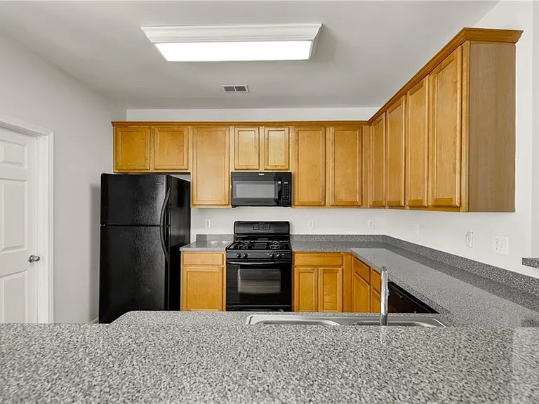 3862 Guilderoy Ln #3 — Photo 6