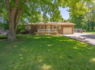 1031 Northwood Dr, Boonville, IN 47601