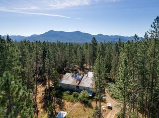 9184 W Evans Cres, Rogue River, OR 97537