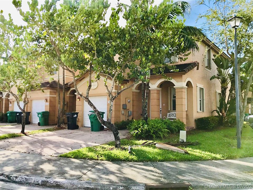 1st image of 11652 NW 77th Ter
