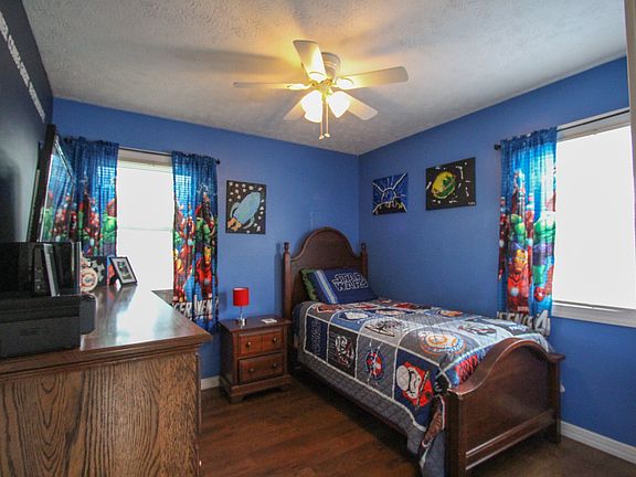 3rd image of 769 Ashland Ave