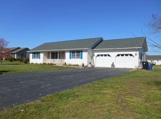 77 Breezy Pines Rd, Magnolia, DE 19962