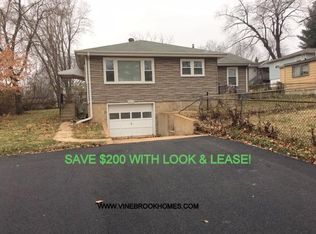 3015 Walton Rd, Saint Louis, MO 63114