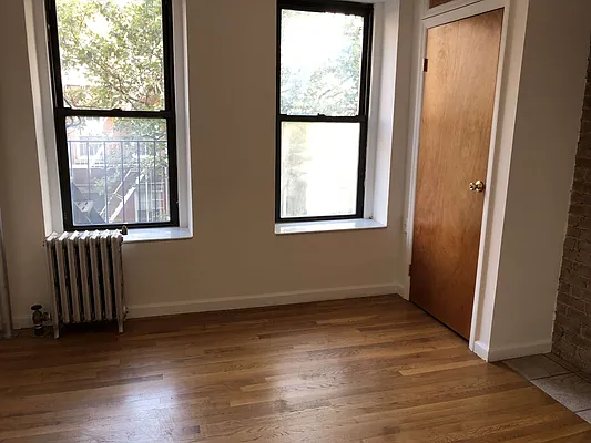 Rented by GreenVill Real Estate LLC | media 21