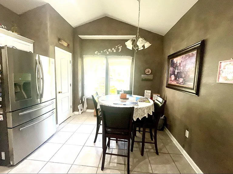 3408 Cameron Chase Dr — Photo 7