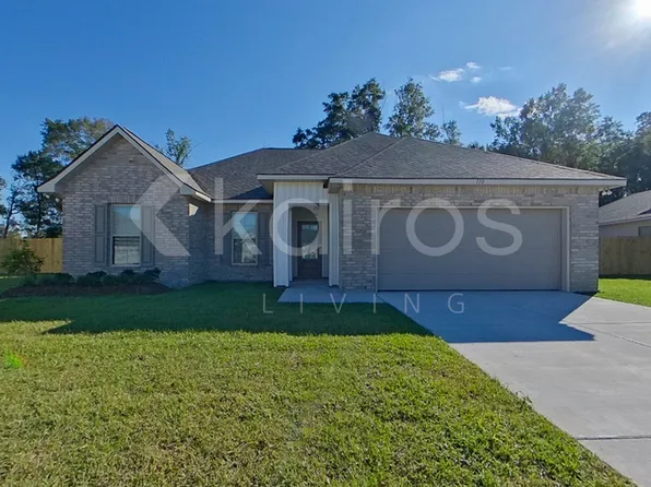 110 Hendrix Rd, Carencro, LA 70520