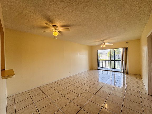 2nd image of 8025 Colony Cir S