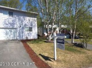 4223 Pinnacle Cir, Anchorage, AK 99504