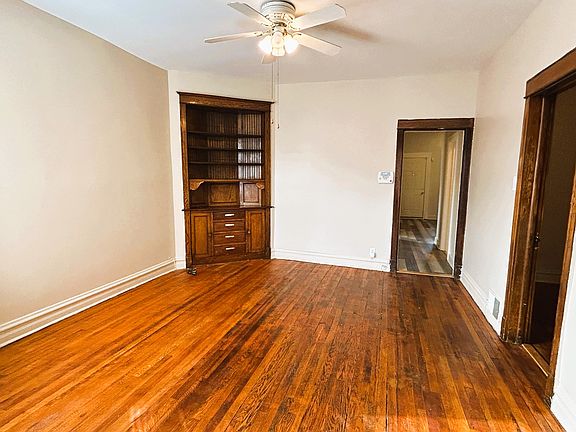 5th image of 1112 S Richmond St #1