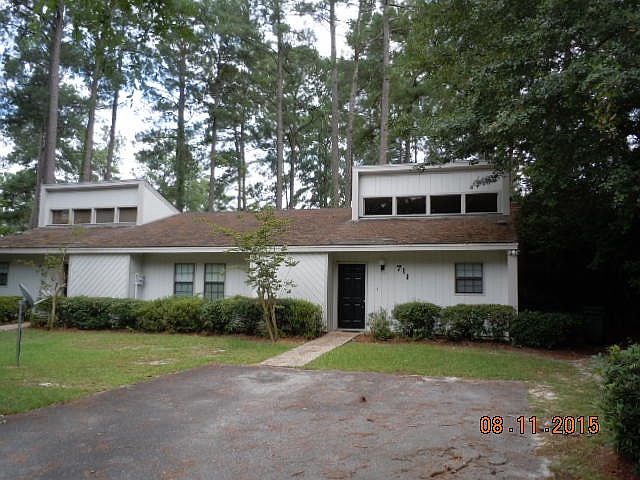 1st image of 711 Pineview Dr