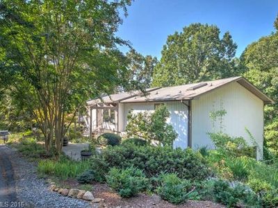 81 High Meadows Dr, Candler, NC, 28715