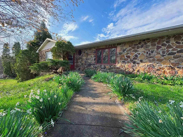966 Peerless Rd, Bedford, IN 47421