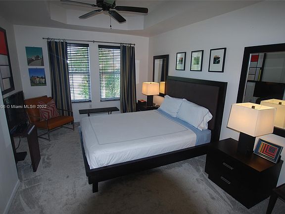 4th image of 2406 Tuscany Way Unit 2406