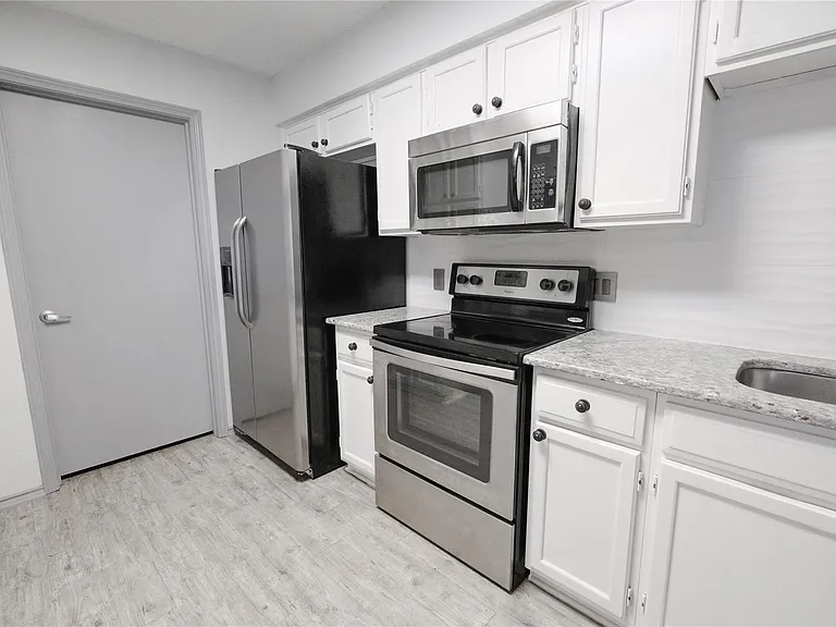 3636 Dexter Ave #3632 — Photo 7