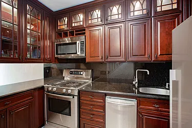 Rented by Plaza Real Estate Group