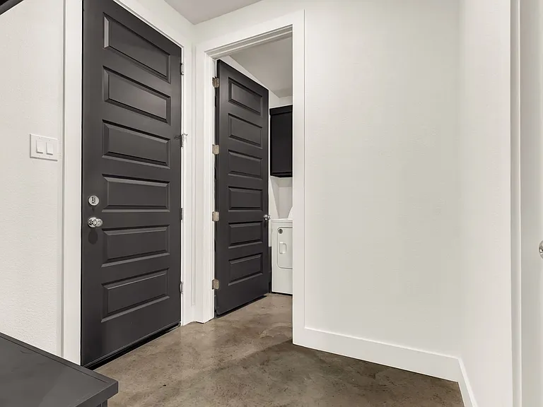 3006 Alpha Wolf Ct — Photo 20