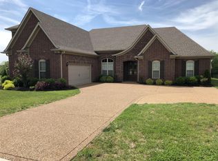 234 Carellton Dr, Gallatin, TN 37066