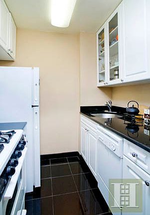 5th image of 200 E 27th St APT 2G