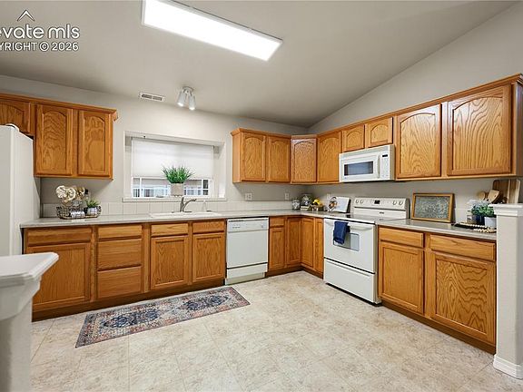 4th image of 1479 Madison Ridge Hts APT B