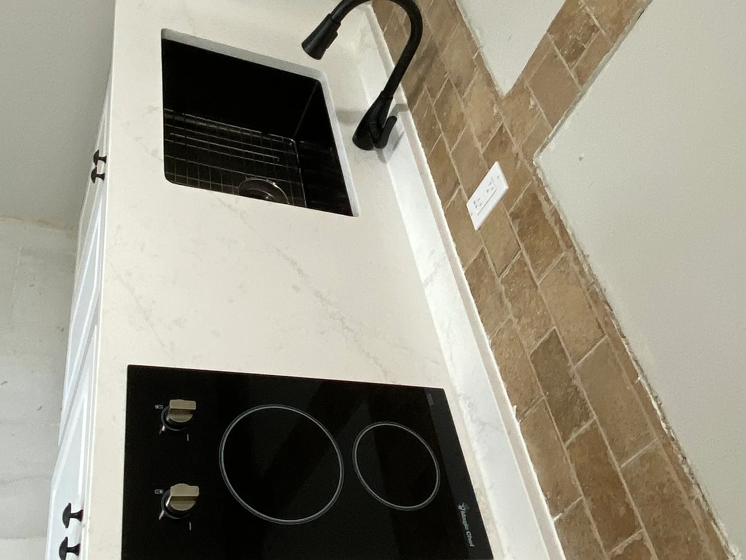 1 bed, 600 sqft, $1,100 — Photo 3