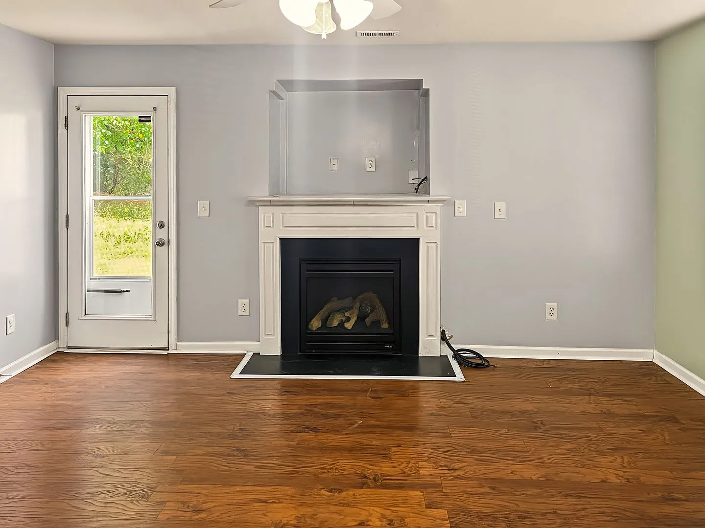 Now pre-leasing! — Photo 3