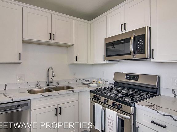 3rd image of 2476 B St #B
