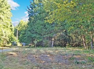 9502 SW Cemetery Rd, Vashon, WA 98070