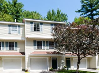 75 Dunns Bridge Ln, Dover, NH 03820